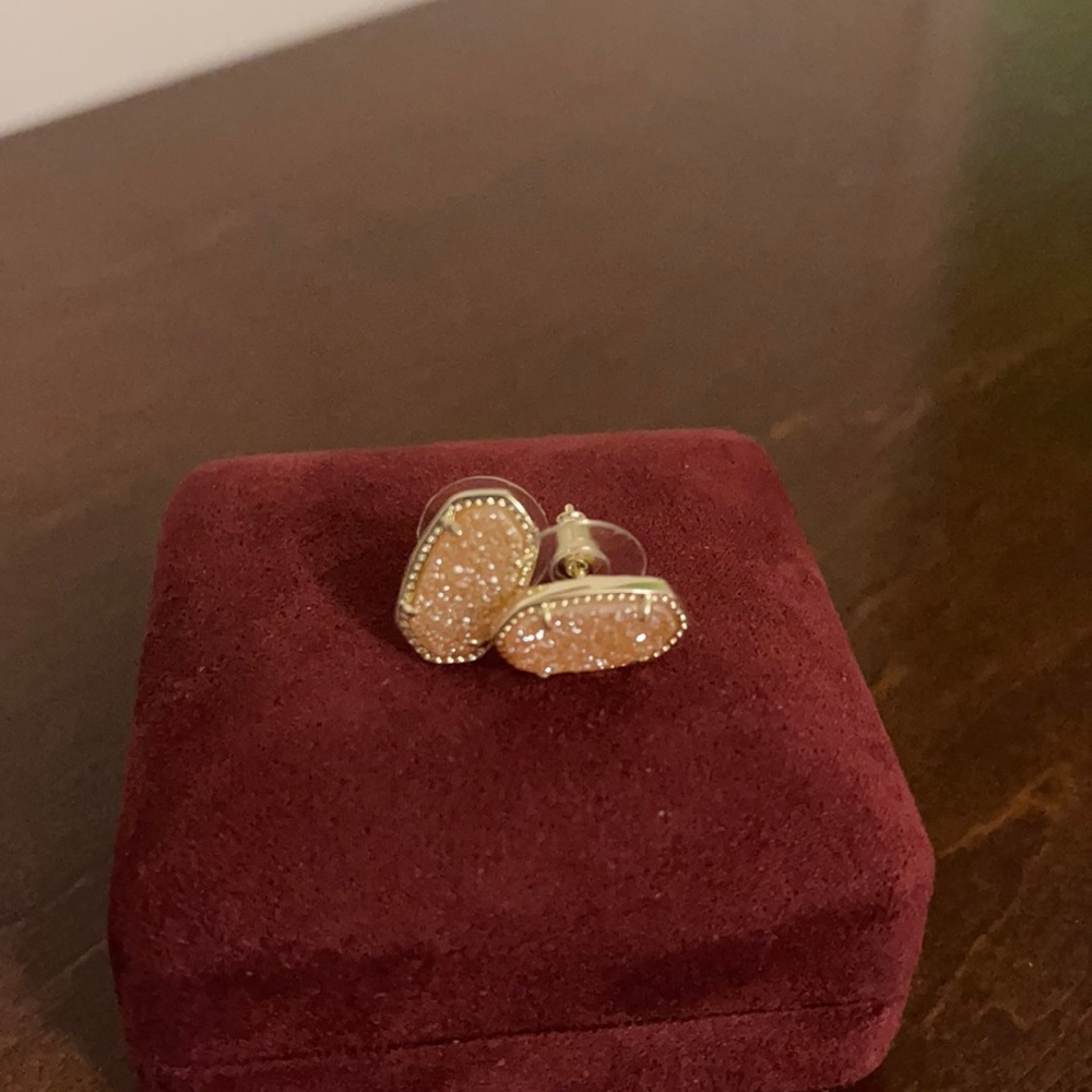 Sand color Kendra Scott earrings